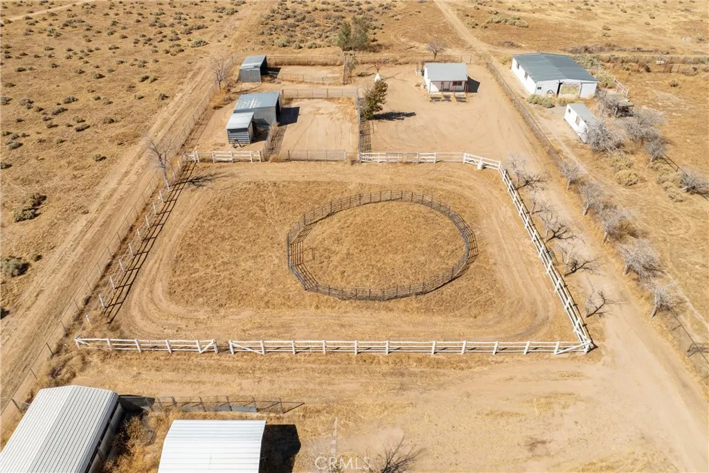 main property photo 40