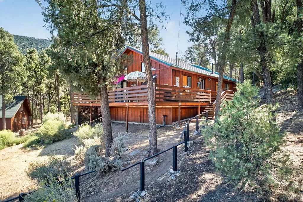 main property photo 29