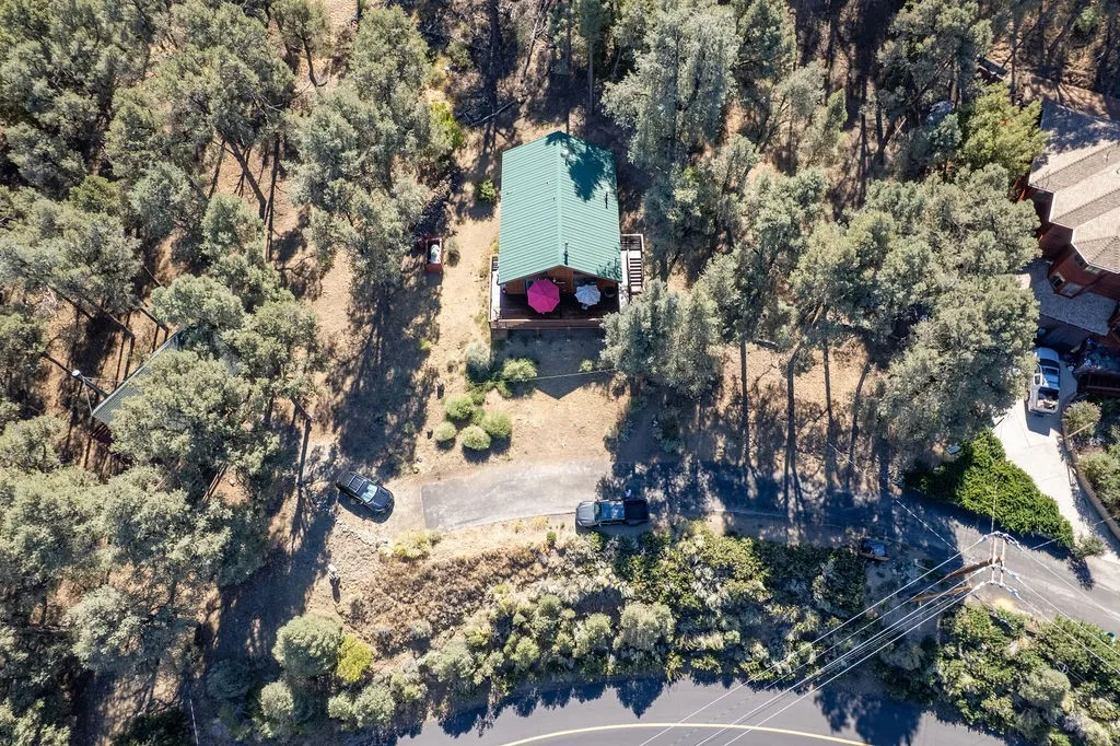 main property photo 44
