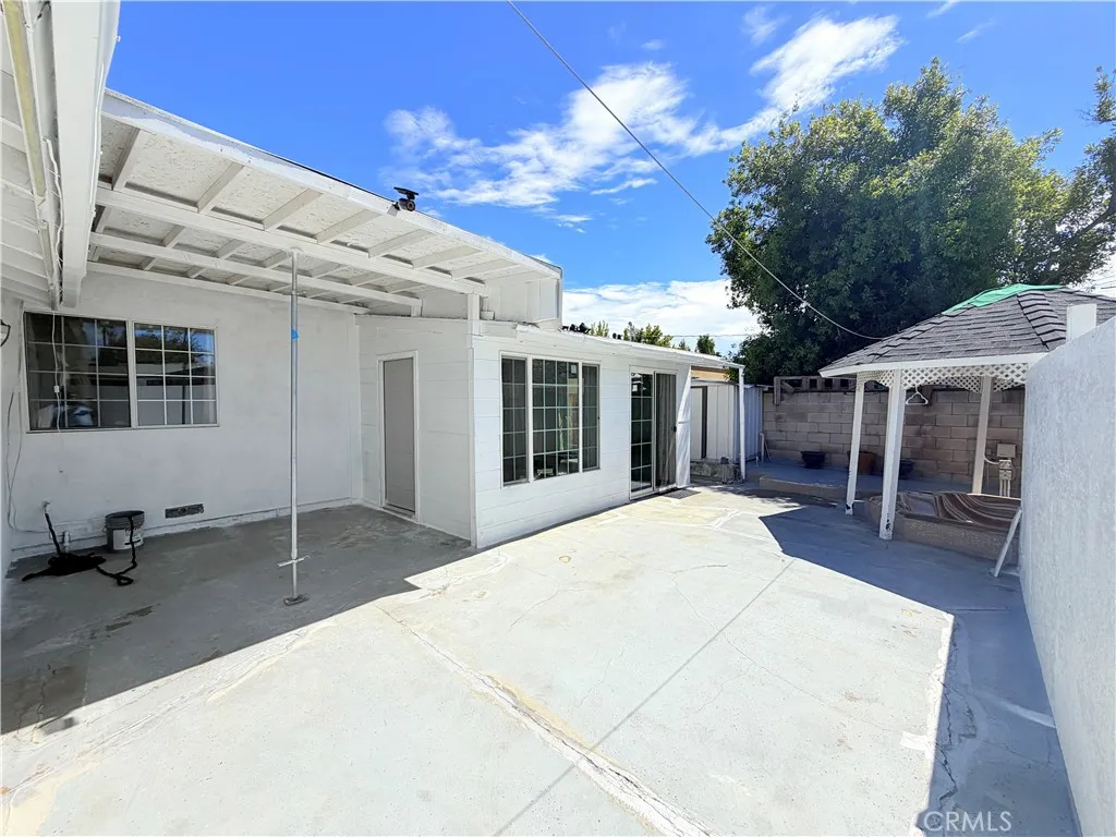main property photo 34