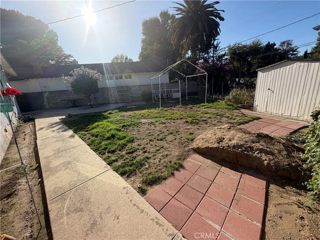 main property photo 9