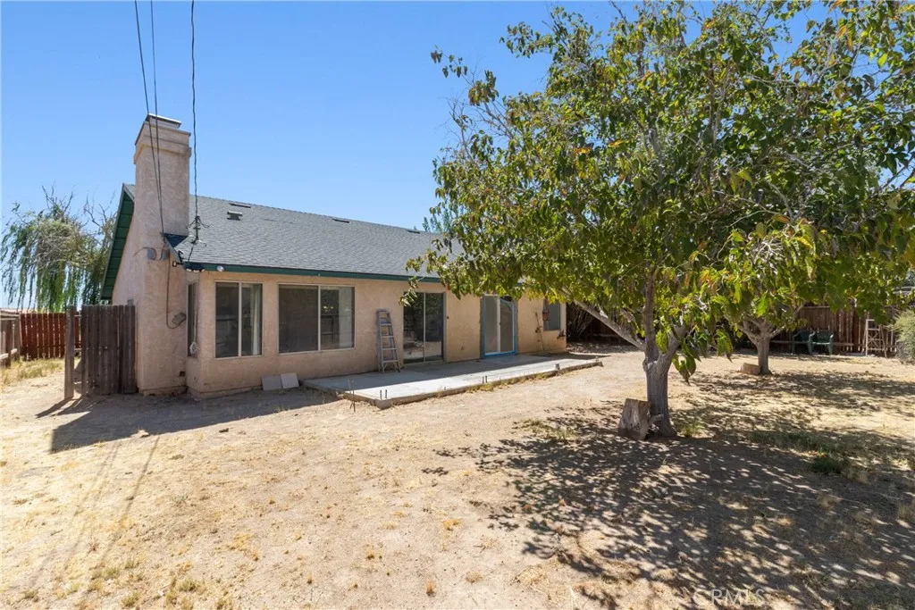 main property photo 28