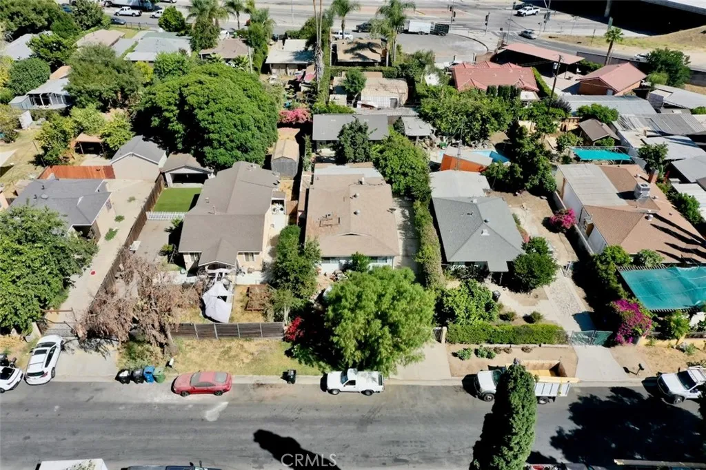 main property photo 44