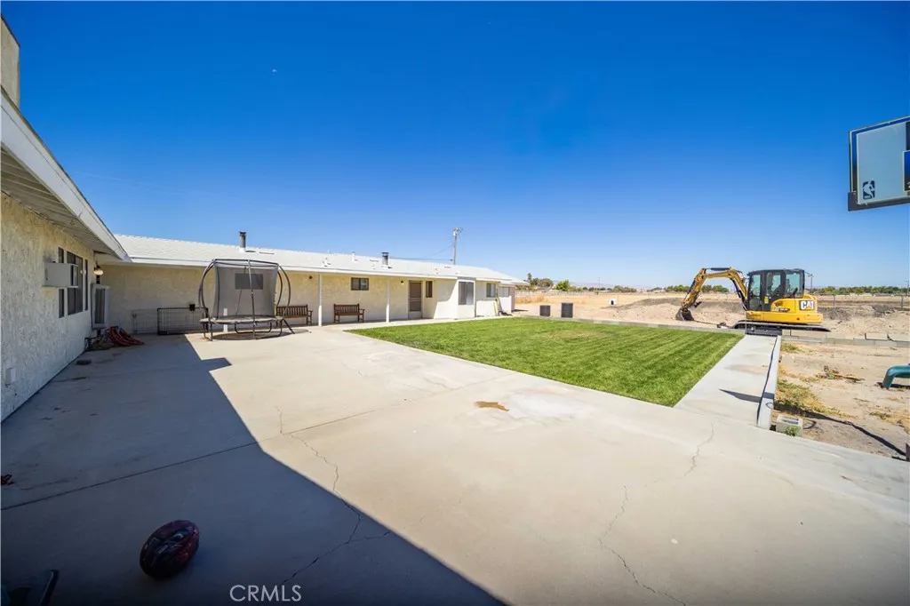 main property photo 50