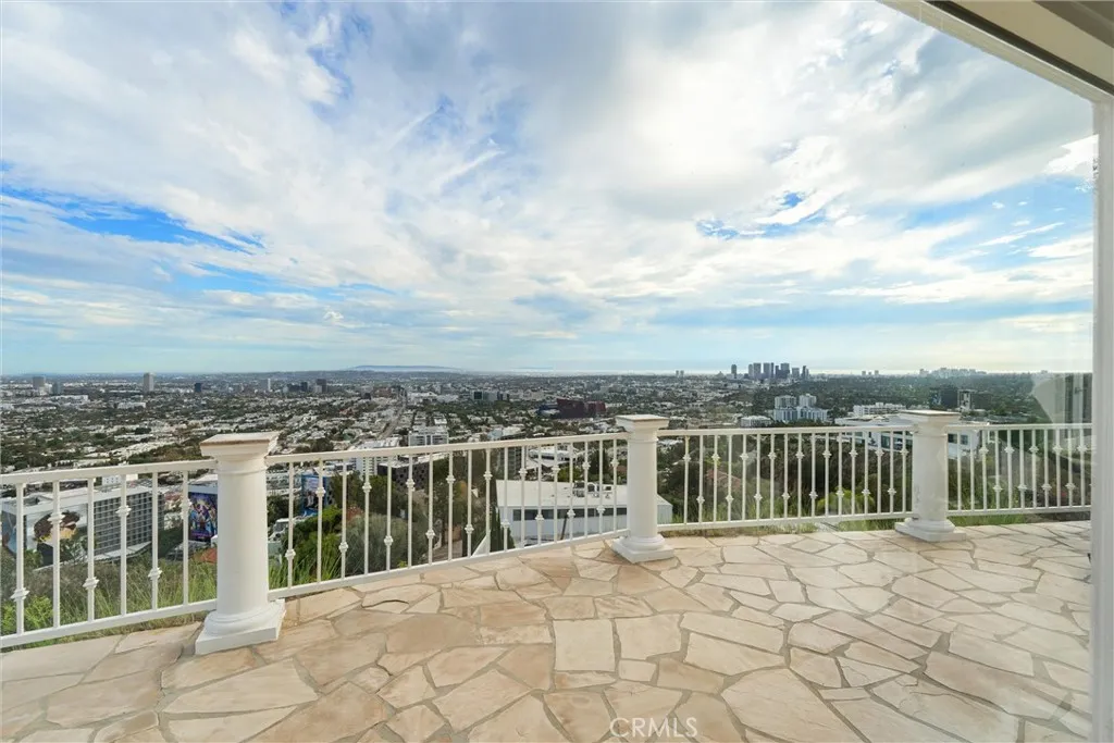 main property photo 14
