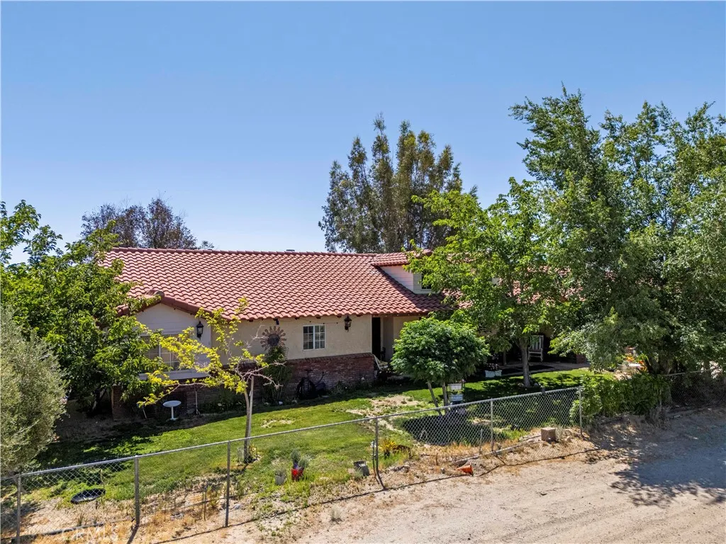 main property photo 50