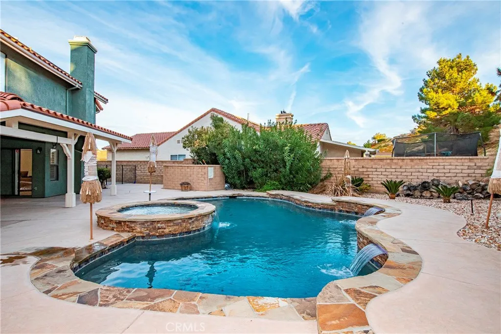 main property photo 37