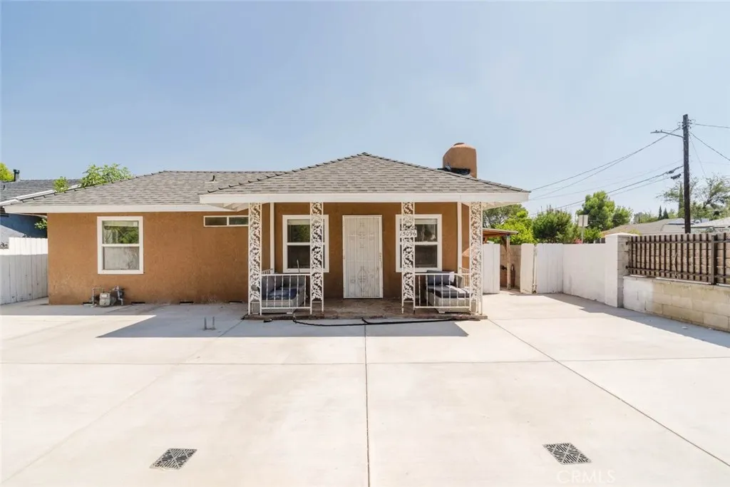 main property photo 14