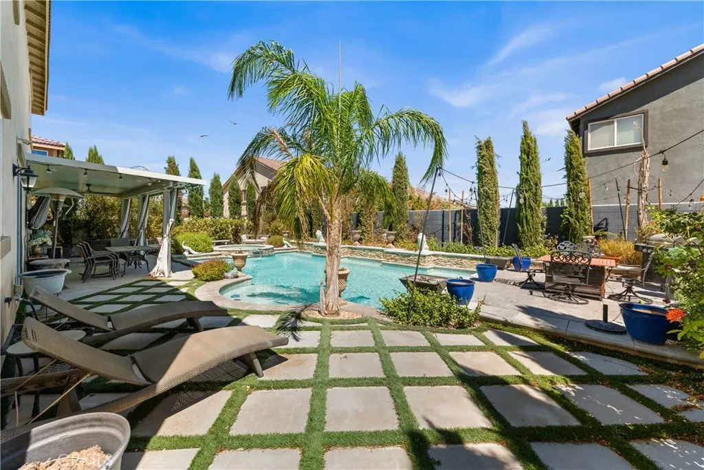 main property photo 49