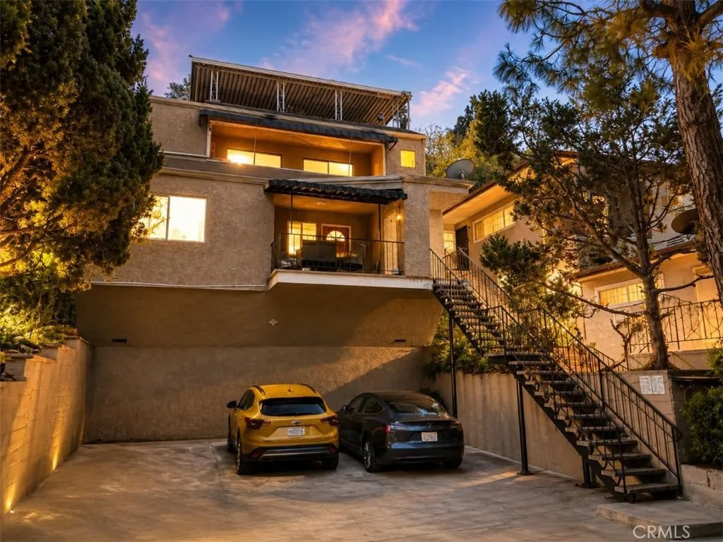 main property photo 6