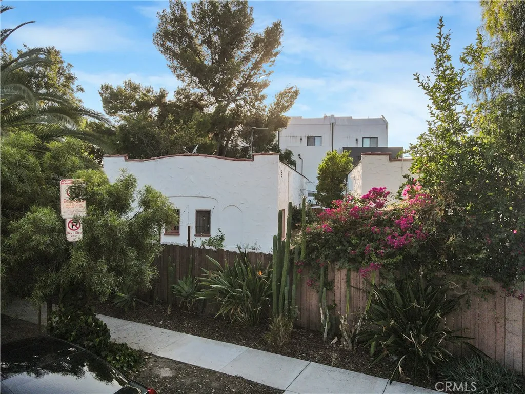 main property photo 36