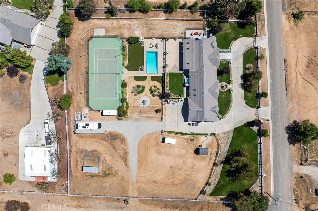 main property photo 3