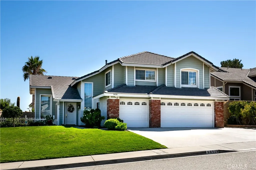 main property photo 0