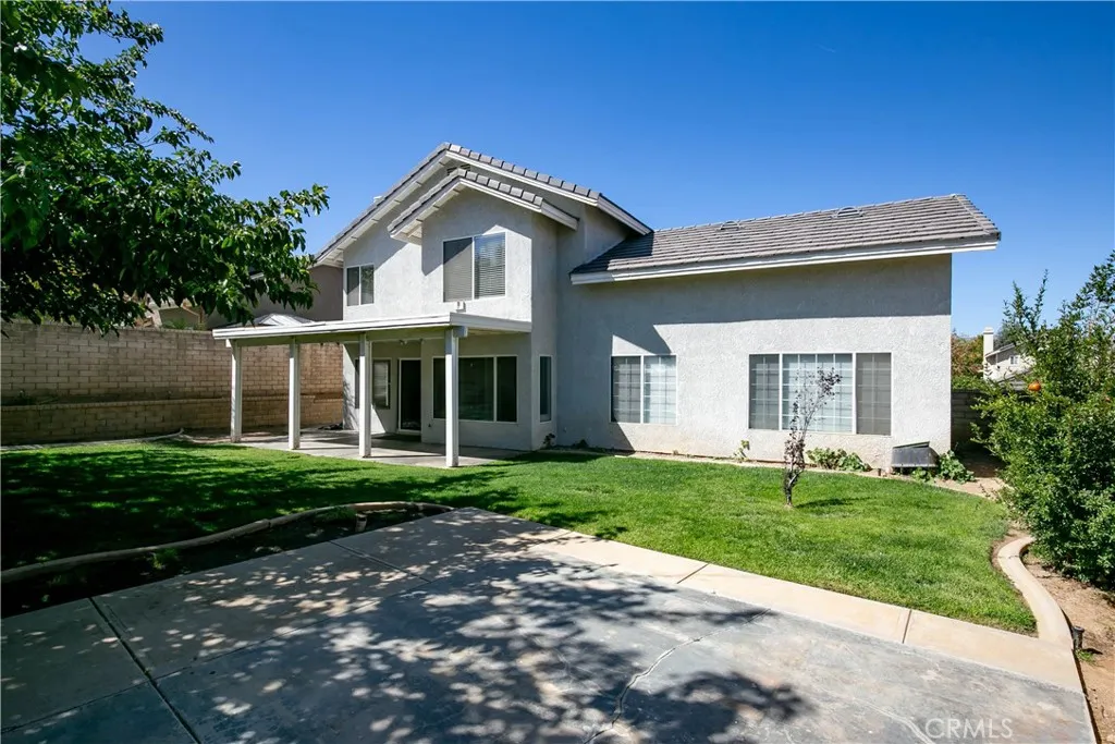 main property photo 28