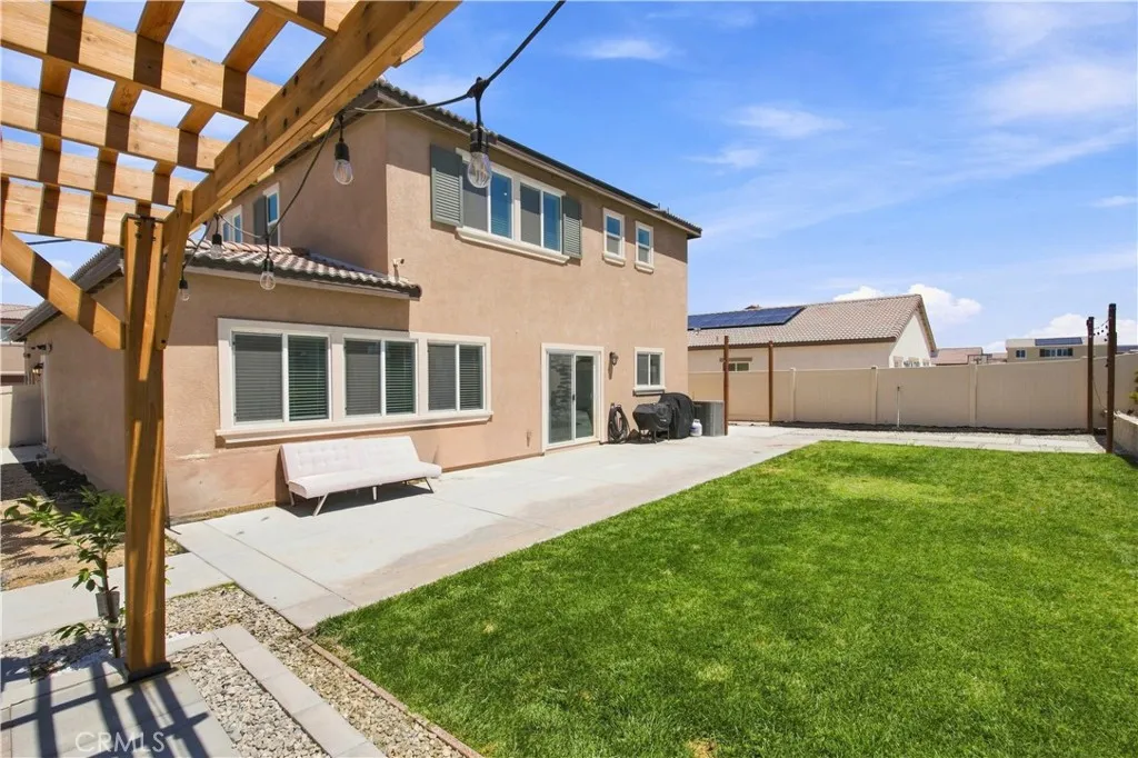 main property photo 13