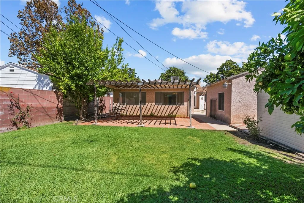 main property photo 37