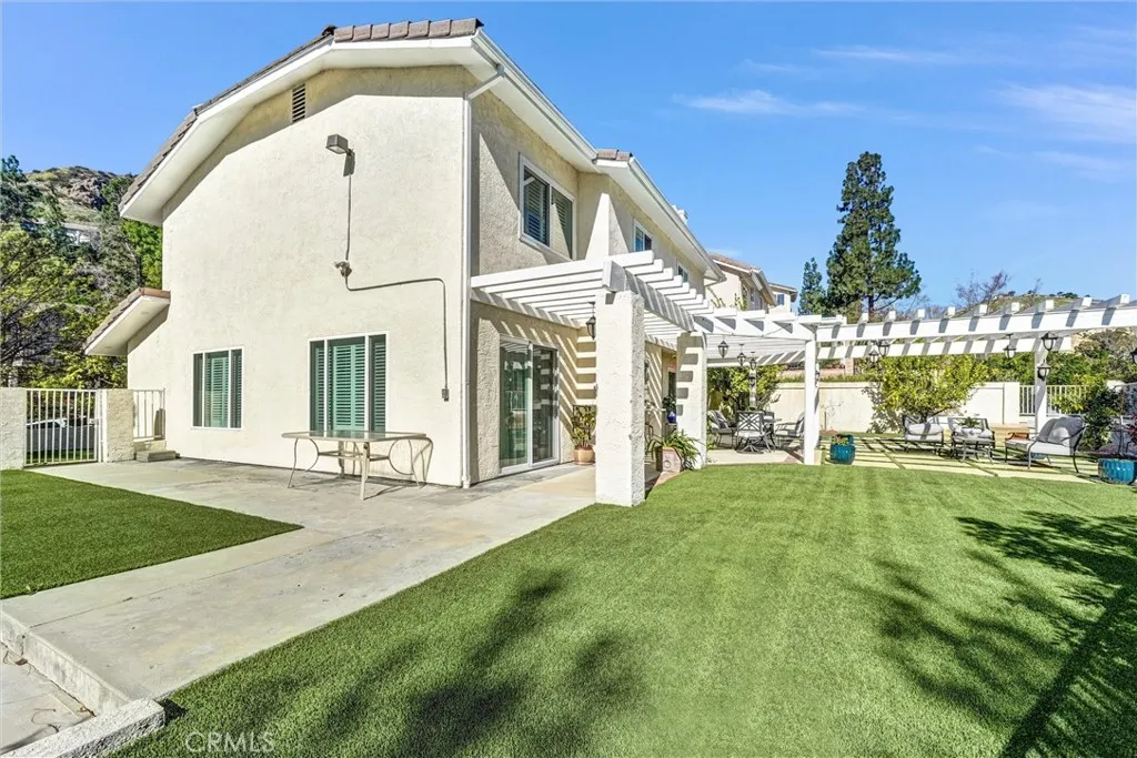main property photo 32