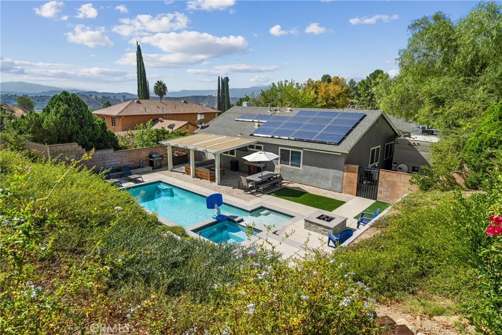 main property photo 23
