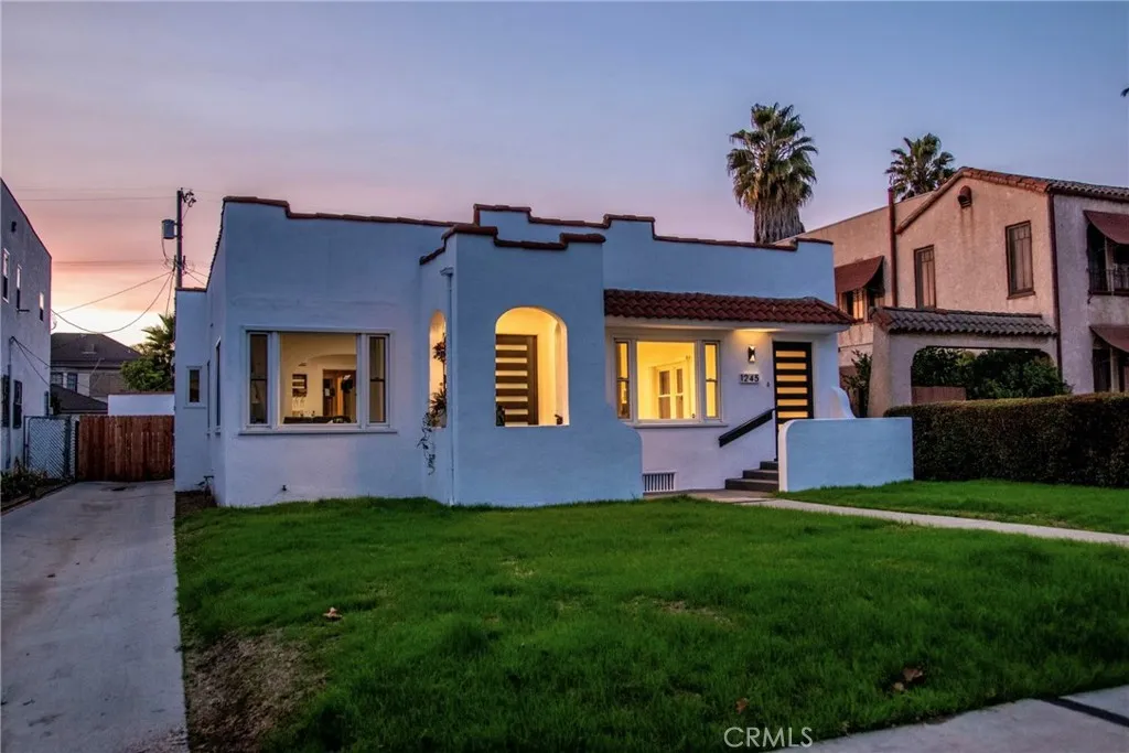 main property photo 9