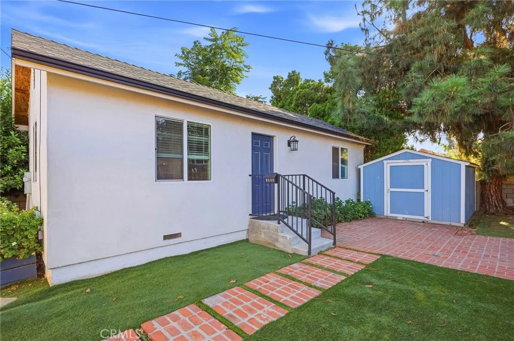 main property photo 25