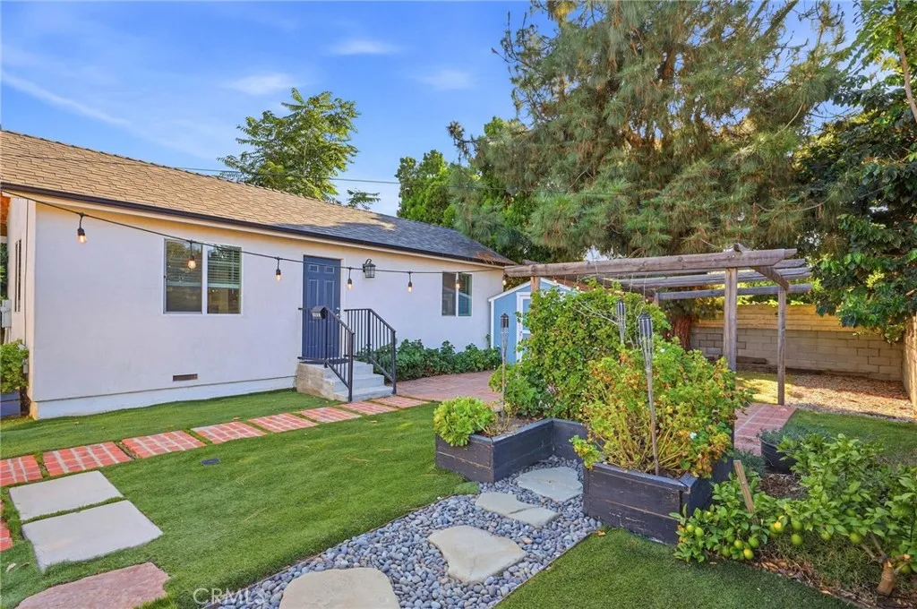 main property photo 26