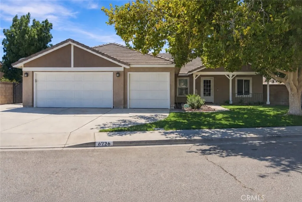 main property photo 7
