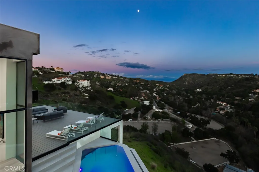 main property photo 58