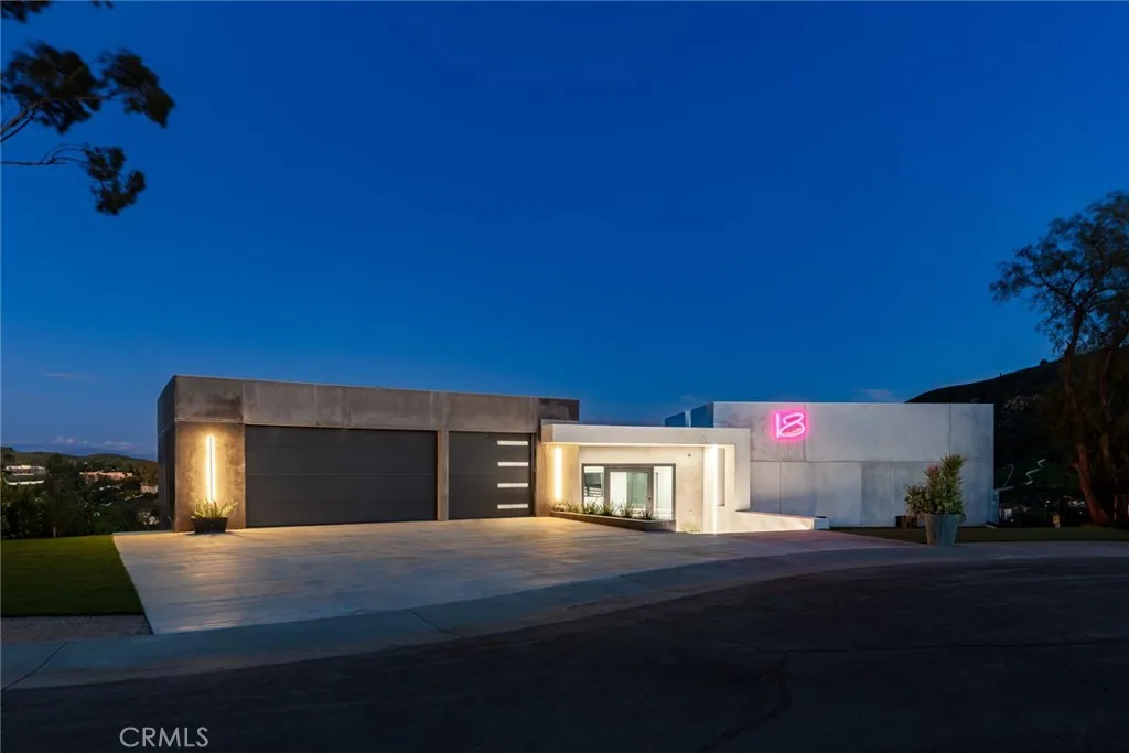 main property photo 68
