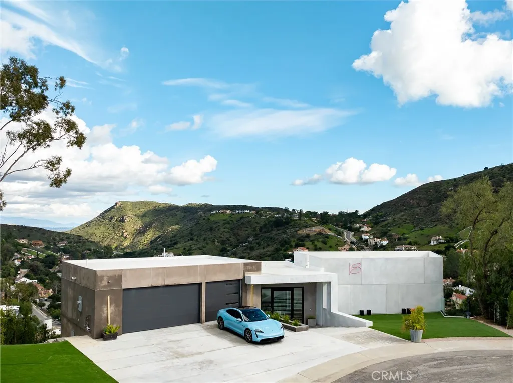 main property photo 70