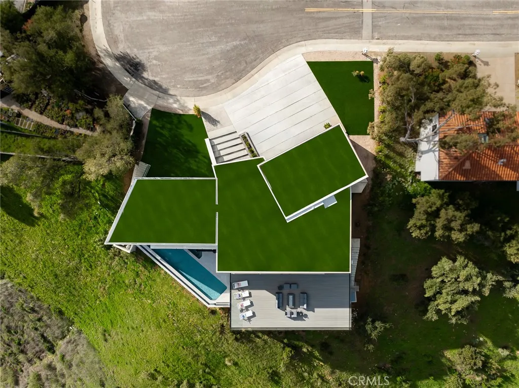 main property photo 74