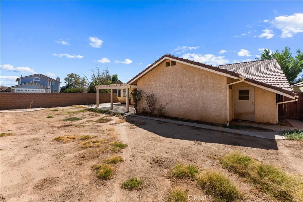 main property photo 36