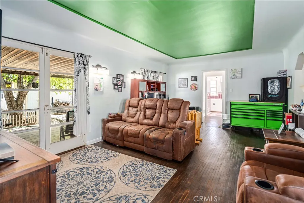 main property photo 10