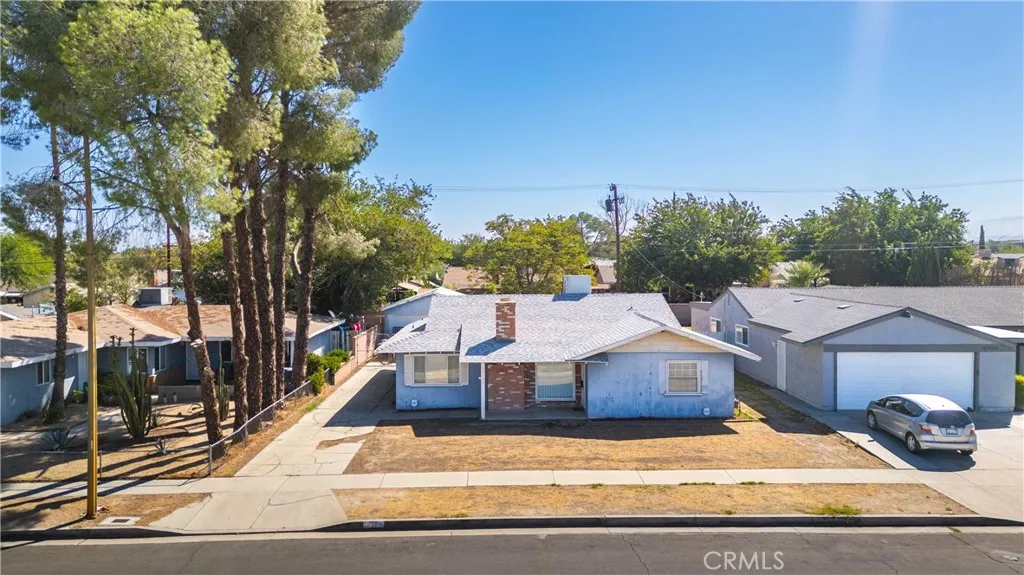 main property photo 2