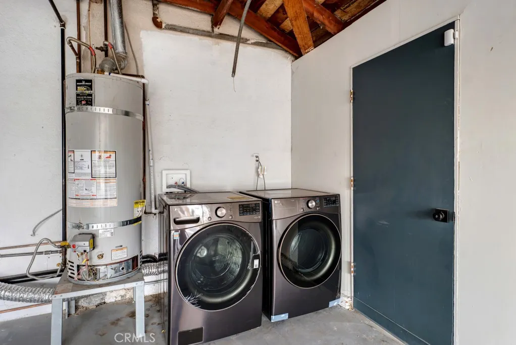 main property photo 50