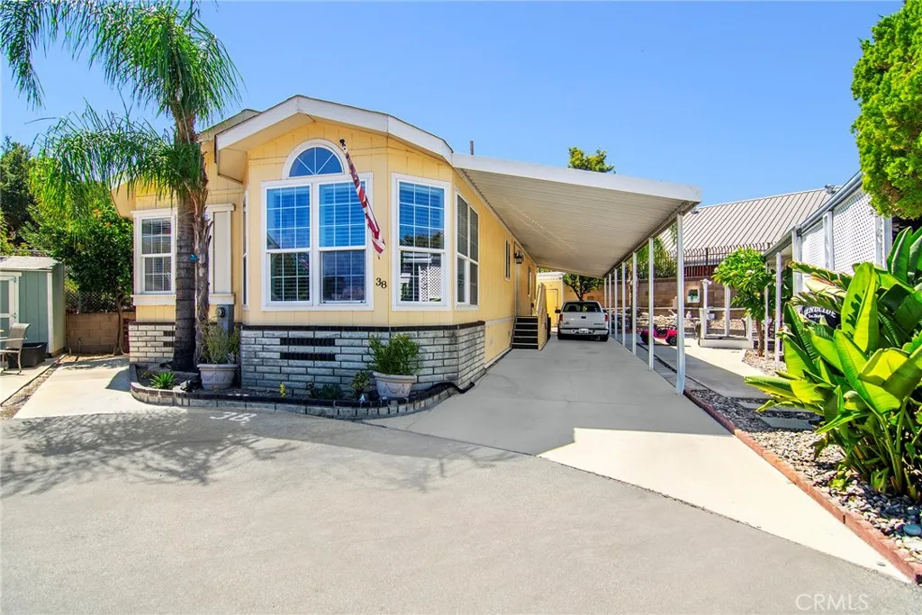 main property photo 0