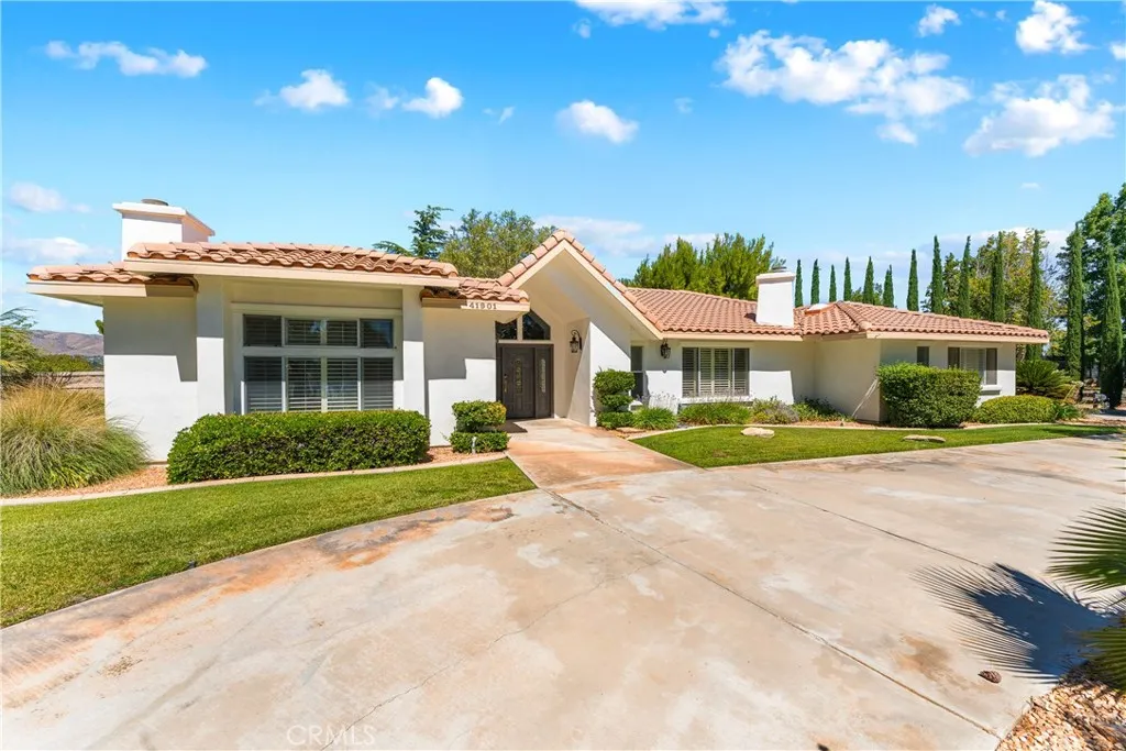 main property photo 0