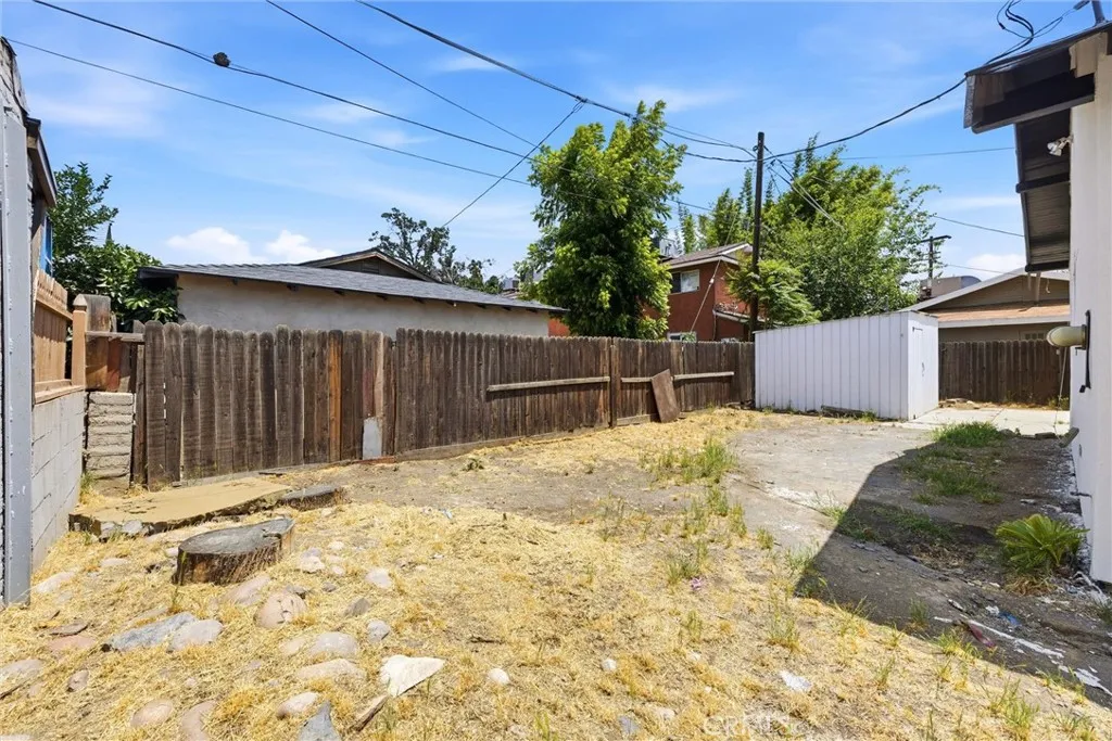 main property photo 40