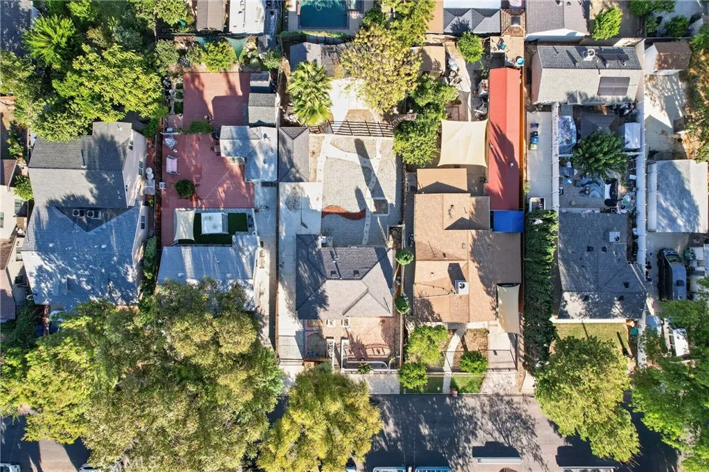 main property photo 50