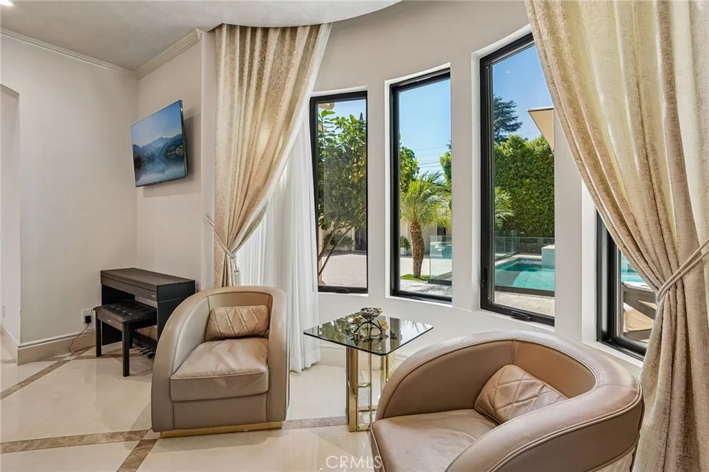 main property photo 80
