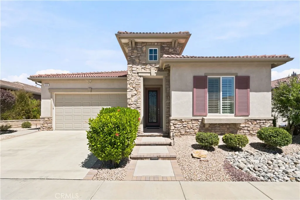 main property photo 0