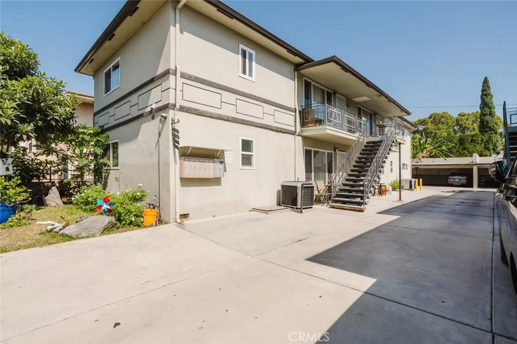 main property photo 0