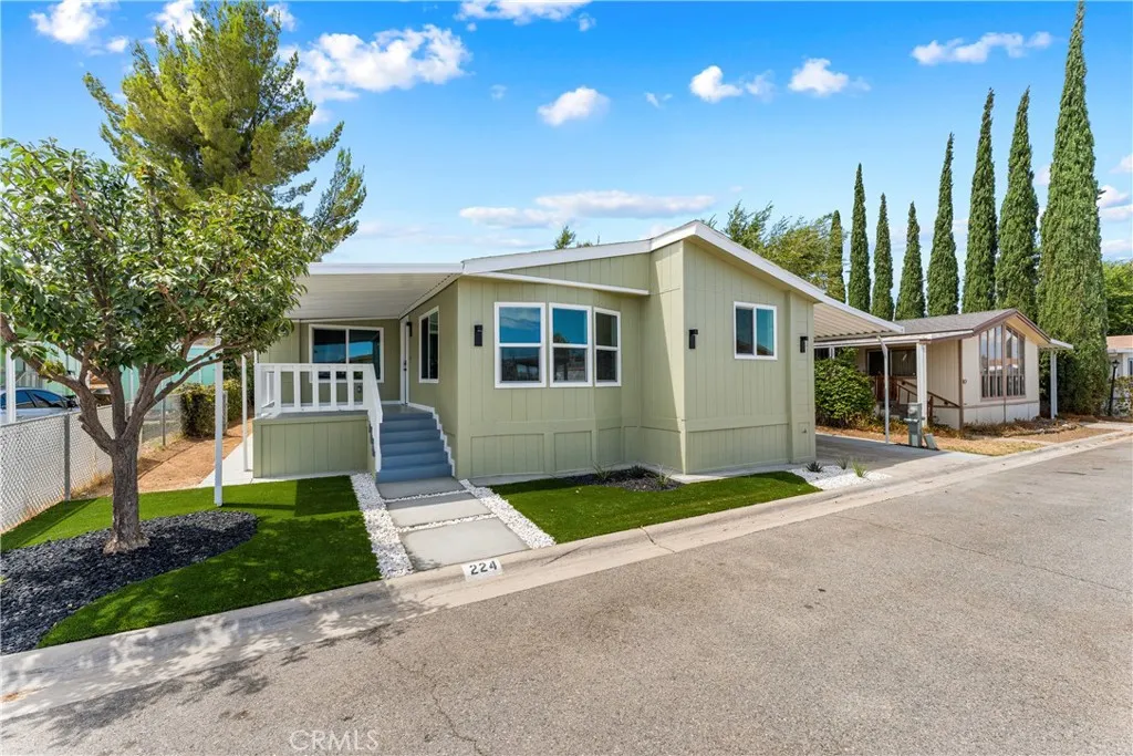 main property photo 0