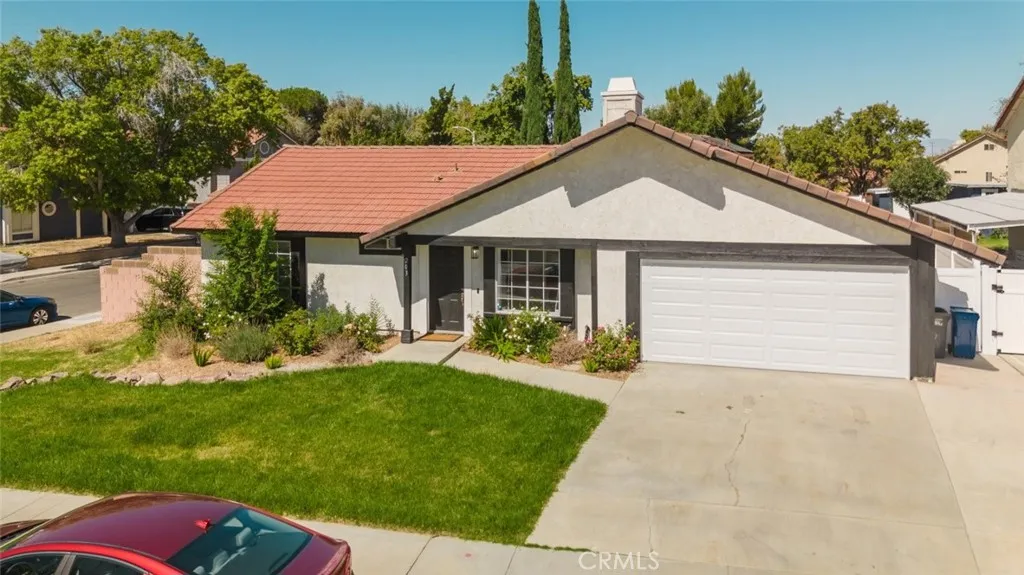 main property photo 0