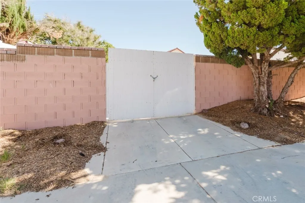 main property photo 49
