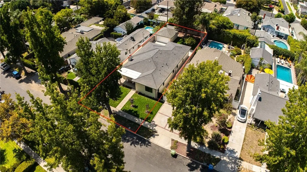 main property photo 48