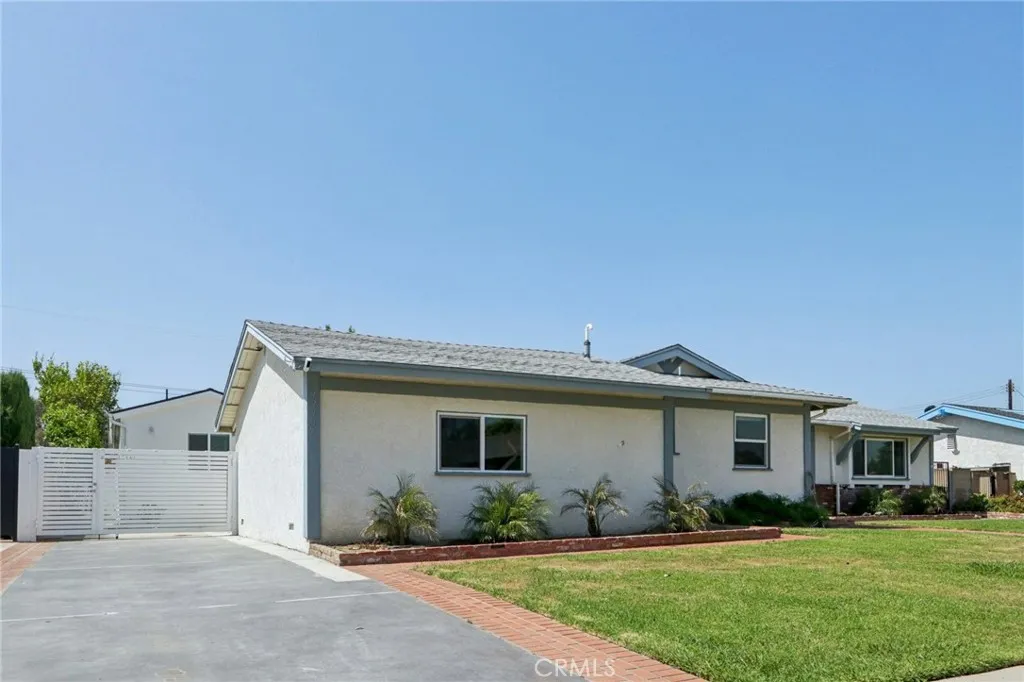 main property photo 0