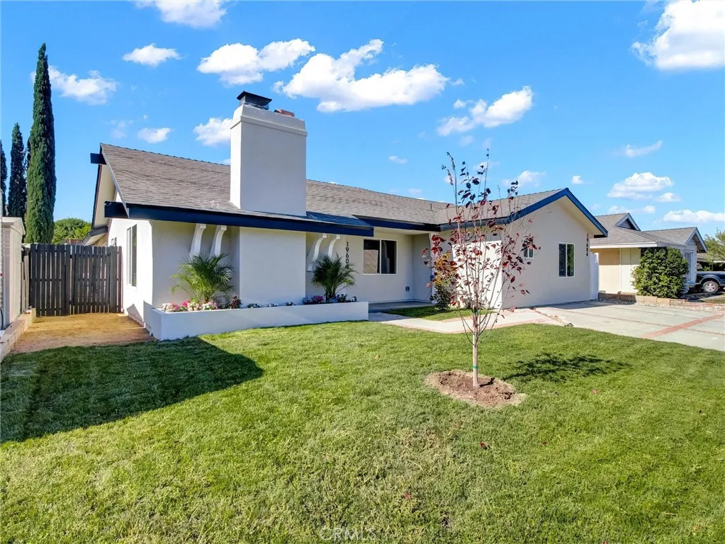 main property photo 5