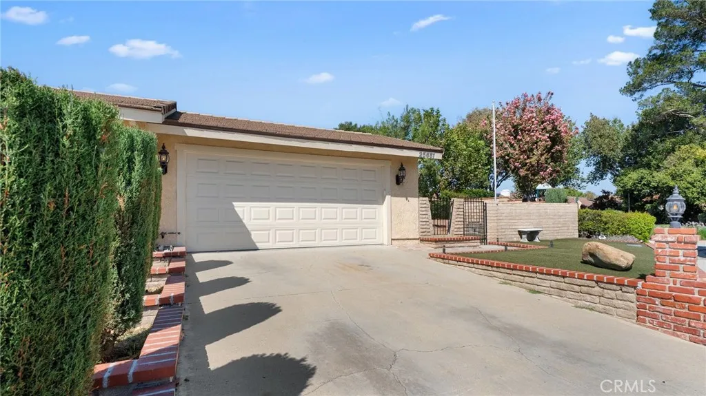 main property photo 0