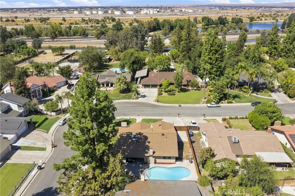 main property photo 56