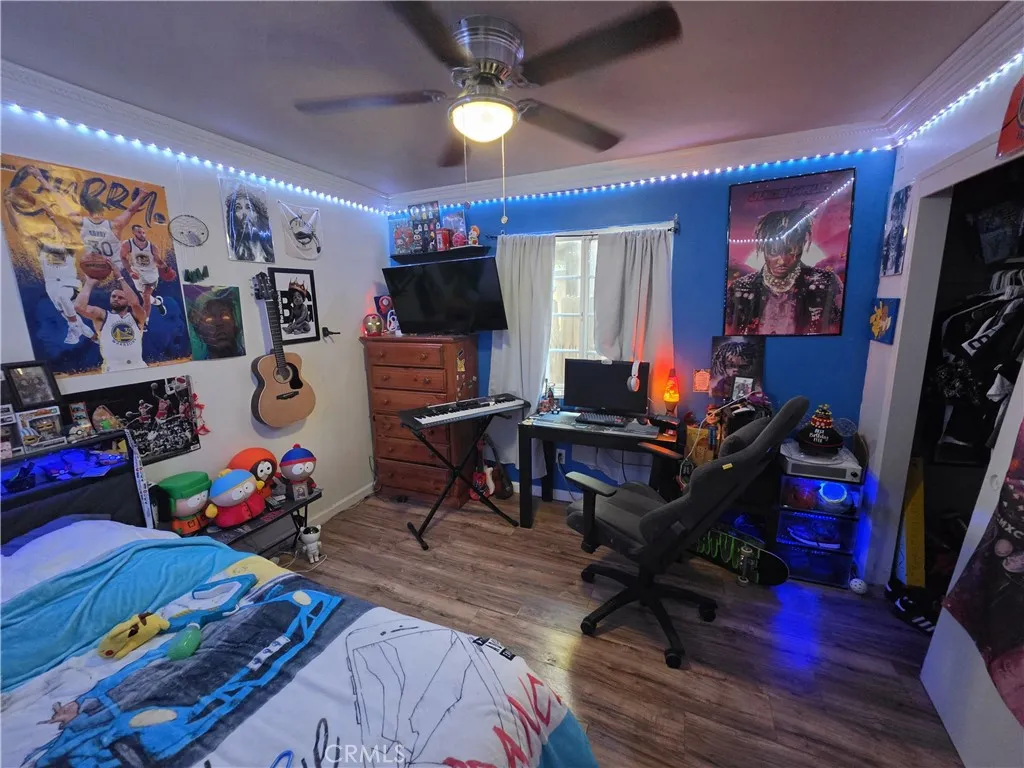 main property photo 7